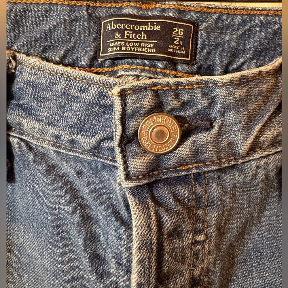 Abercrombie & Fitch Ames Low Rise Slim Boyfriend Jeans - Picture 5 of 6